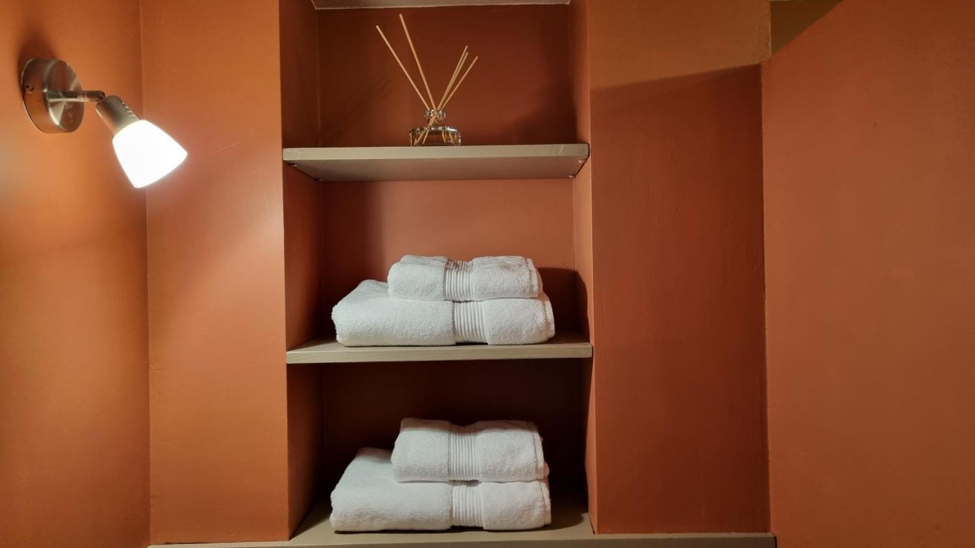 Les Toits De Valaurie Bed and Breakfast Εξωτερικό φωτογραφία